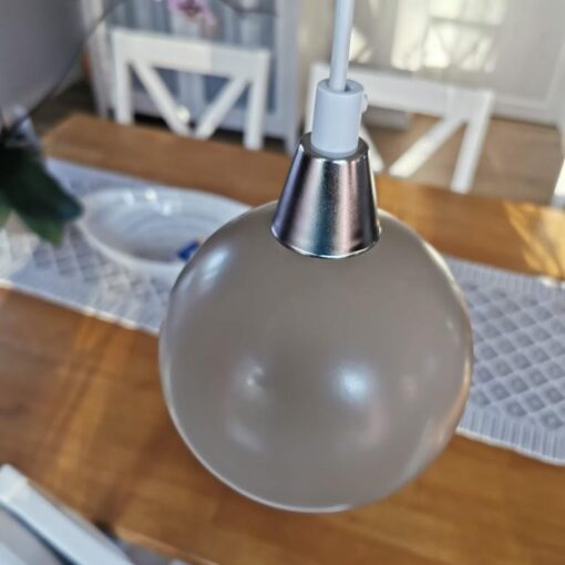 Fönsterlampa Klotet Latte. Eklunds Metall